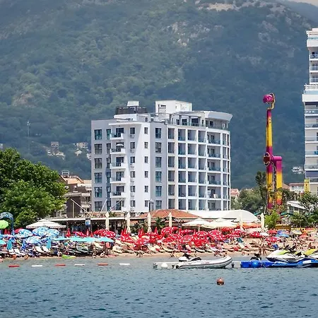 Apartment Luxury Center Budva
