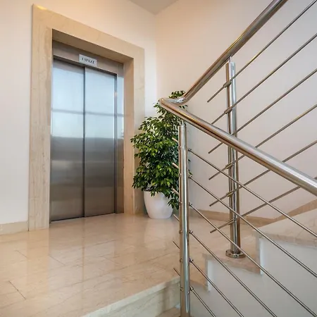 Apartment Luxury Center